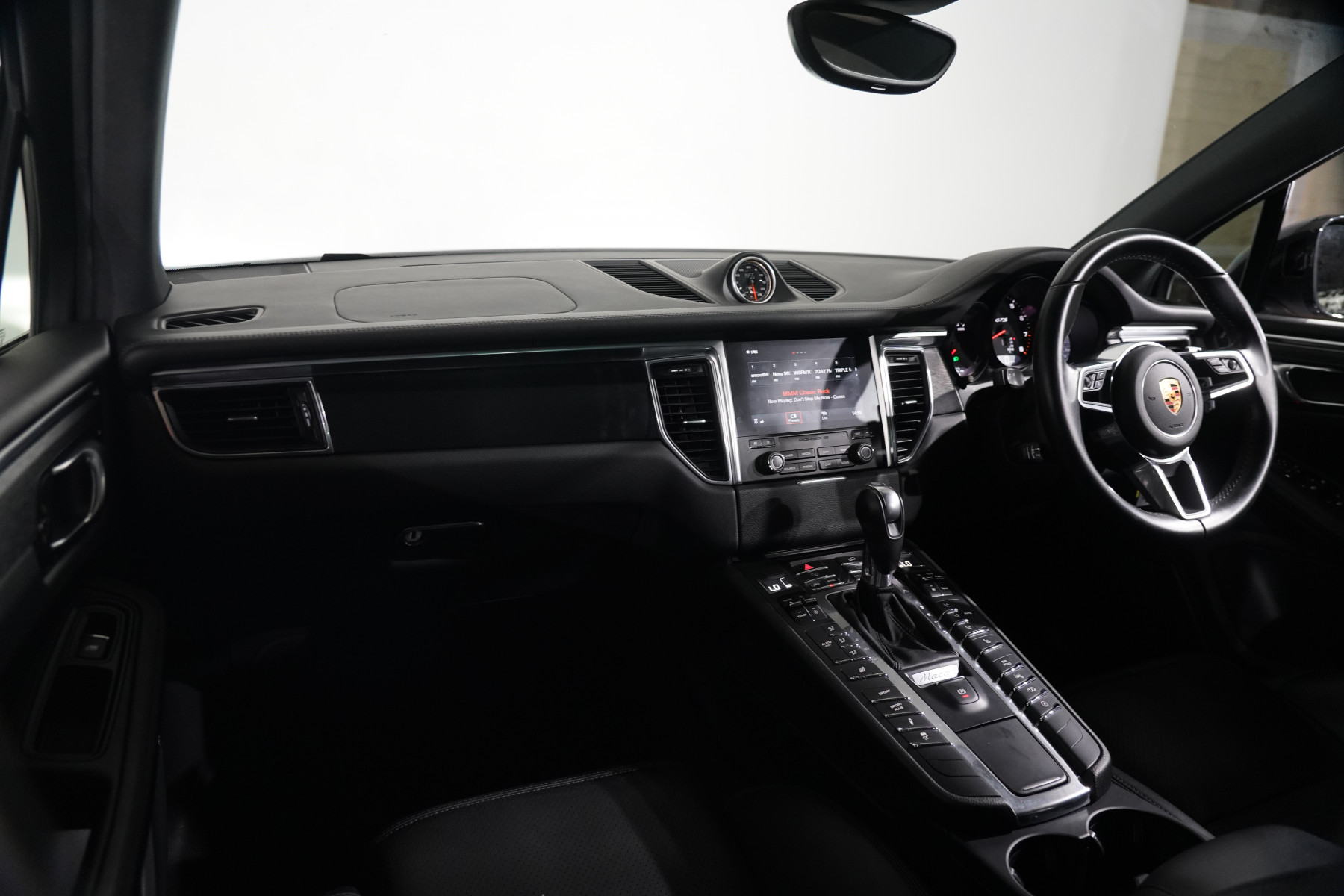 2017 Porsche Macan Gts SUV Image 12