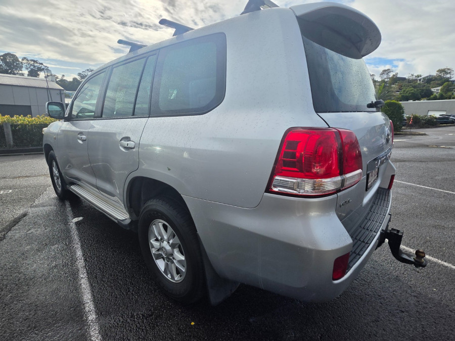 2011 MY10 Toyota LandCruiser VDJ200R GXL SUV Image 7