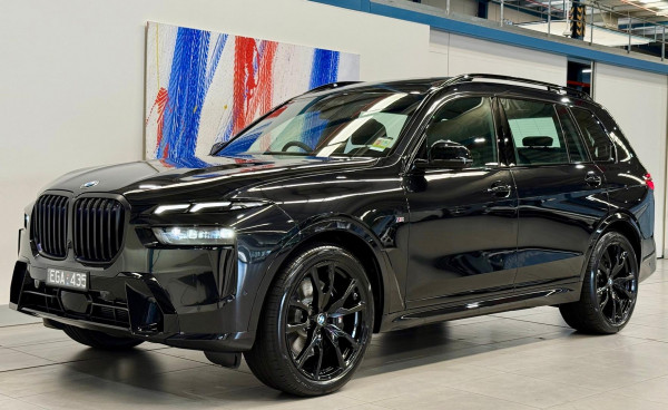 2026 BMW X7 G07 LCI xDrive40i M Sport SUV image 3