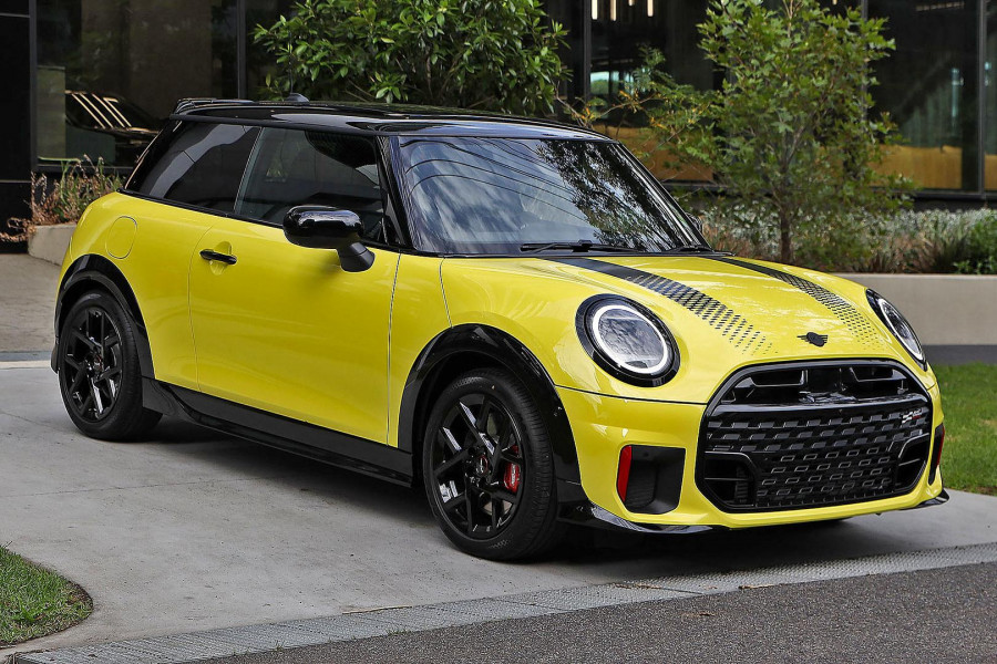 2026 MINI Cooper F66 JCW Favoured Hatch
