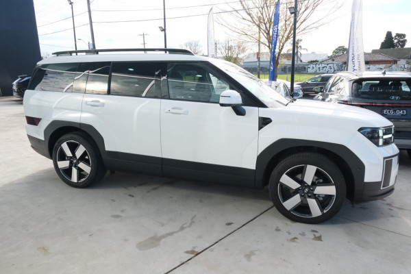 2025 Hyundai Santa Fe MX5.V1 Hybrid SUV Image 5