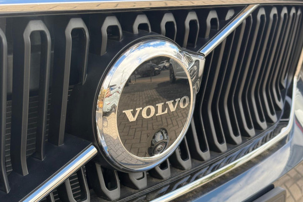 2025 MY26 Volvo XC40 XZ Plus B4 SUV Image 9
