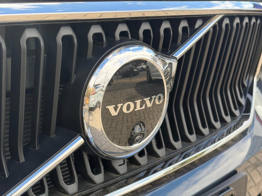 2025 MY26 Volvo XC40 XZ Plus B4 SUV Image 9