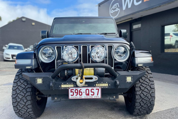 2019 Jeep Wrangler JL Overland SUV Image 2