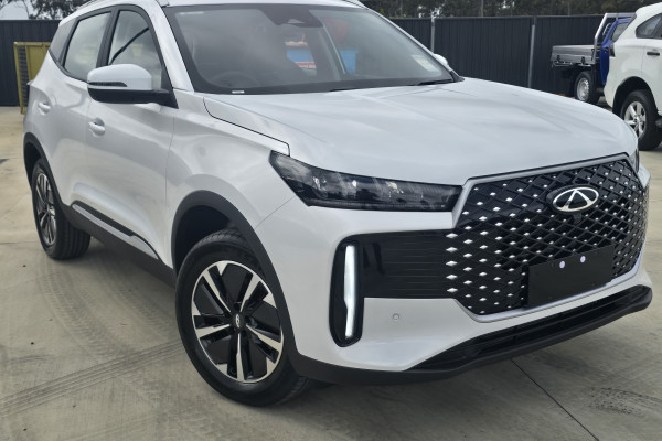 2026 Chery Tiggo 4  Hybrid Ultimate SUV Image 1