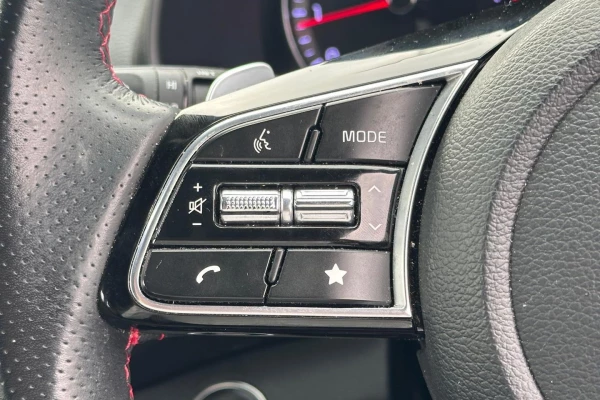 2022 Kia Cerato BD GT Hatch Image 21