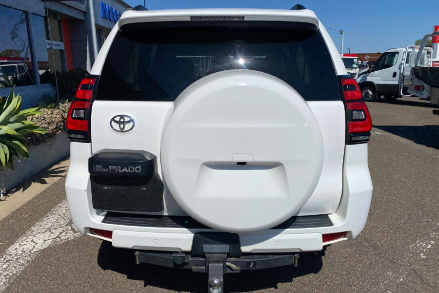 2018 Toyota LandCruiser Prado GDJ150R GXL SUV Image 7