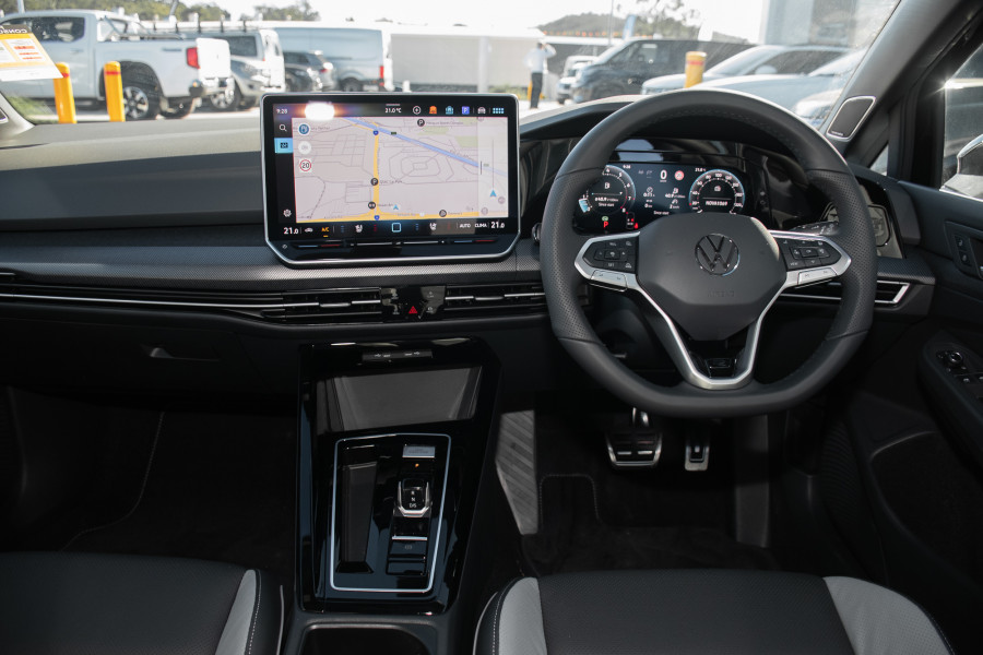 2026 Volkswagen Golf 8.5 110TSI R-Line Hatch