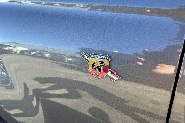 2023 Abarth 695  Competizione Hatch Image 4