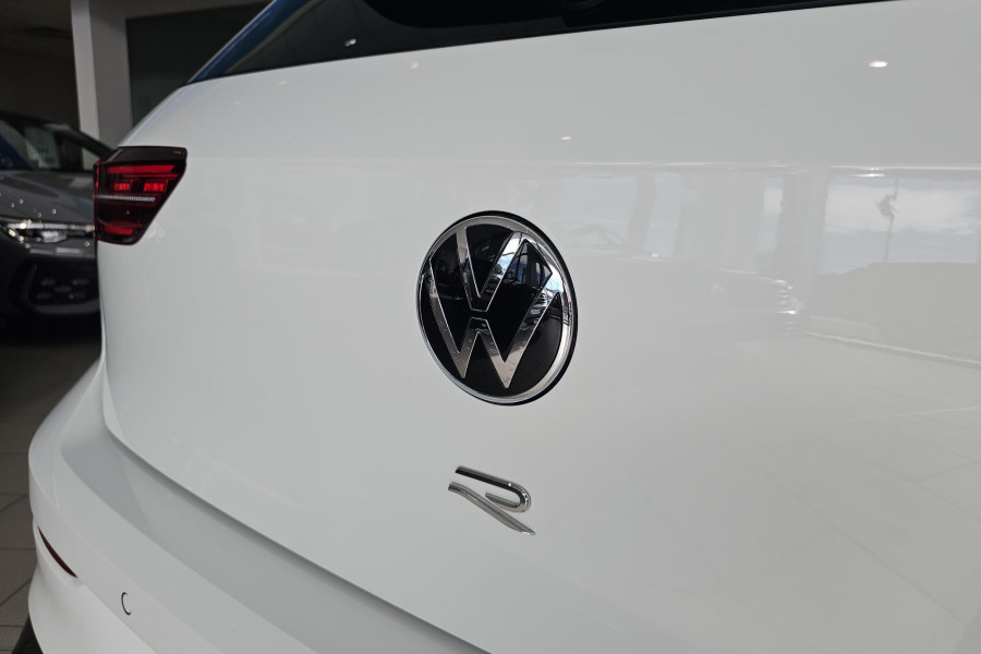 2024 Volkswagen Golf 8 R Hatch Image 7