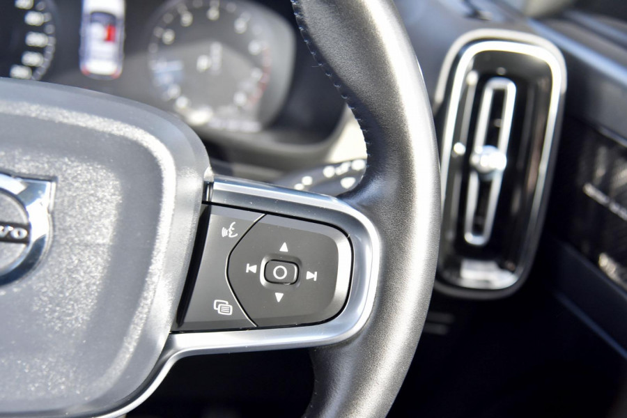 2019 MY20 Volvo XC40 XZ T4 Inscription SUV Image 18