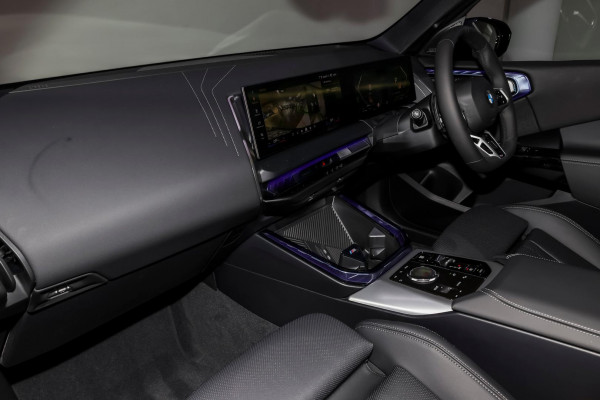 2025 BMW X3 G45 20 xDrive SUV image 8