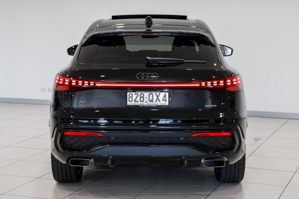 2026 Audi Q5 e-hybrid 270kW SUV image 5