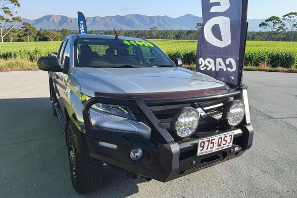 2023 Mitsubishi Triton MR GLX Cab Chassis Image 1