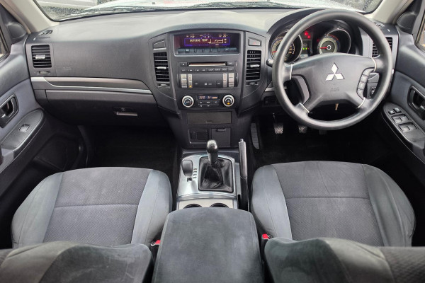 2008 Mitsubishi Pajero NS GLX SUV Image 11