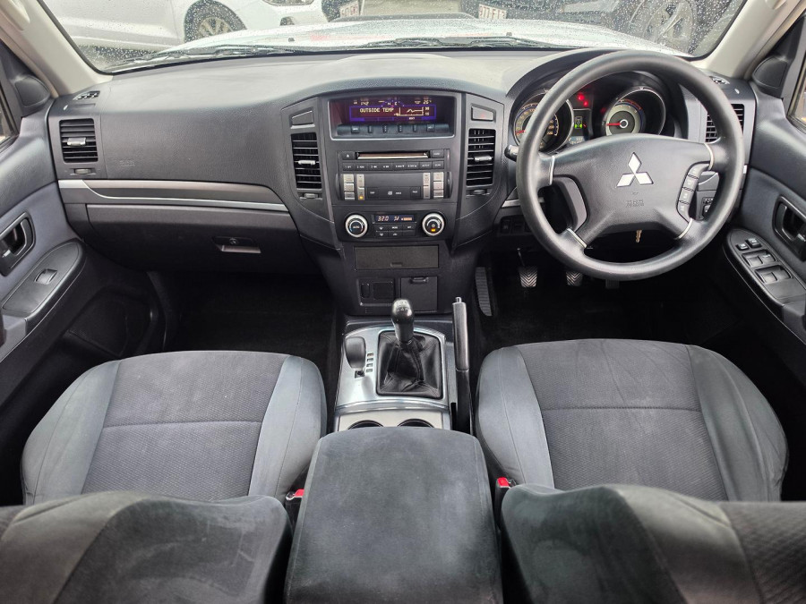 2008 Mitsubishi Pajero NS GLX SUV Image 11
