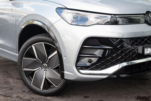 2025 MY26 Volkswagen Tiguan CT 200TSI eHybrid R-Line SUV Image 6