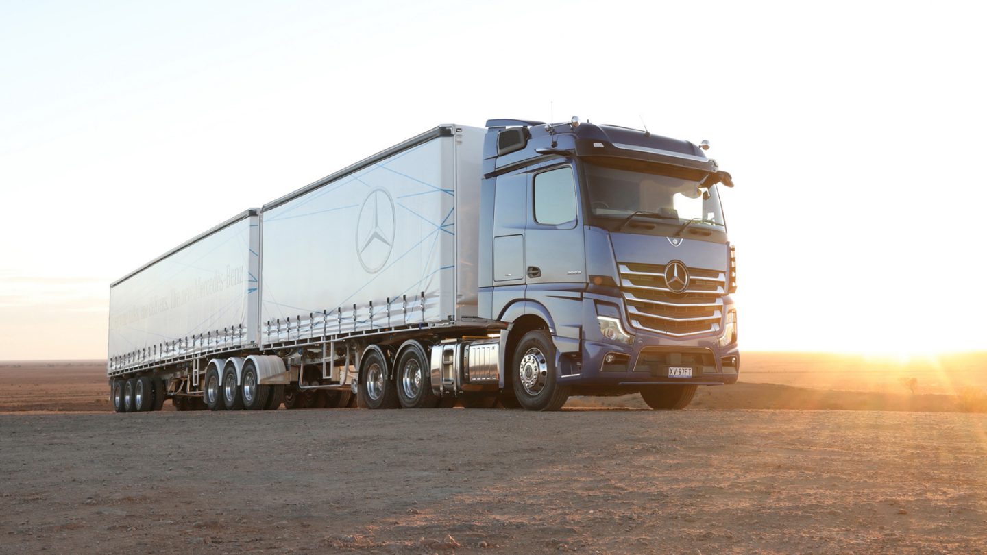 New Actros Prime Mover Engines