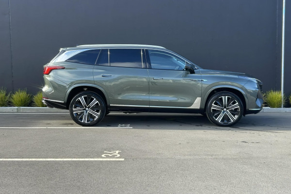 2026 MG QS Essence SUV Image 2