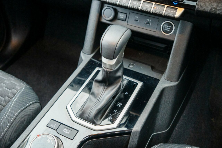 2024 MY25 Mitsubishi Triton MV  GLS Cab Chassis Image 12