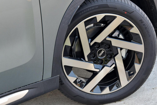 2026 MINI Countryman U25 E Favoured SUV image 28