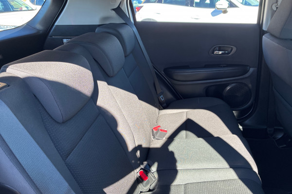 2020 MY21 Honda HR-V  VTi SUV Image 12