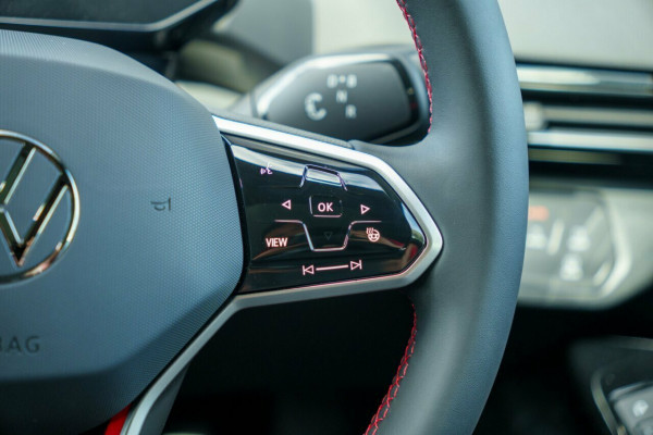 2025 Volkswagen ID. 5 E2 GTX SUV Image 11