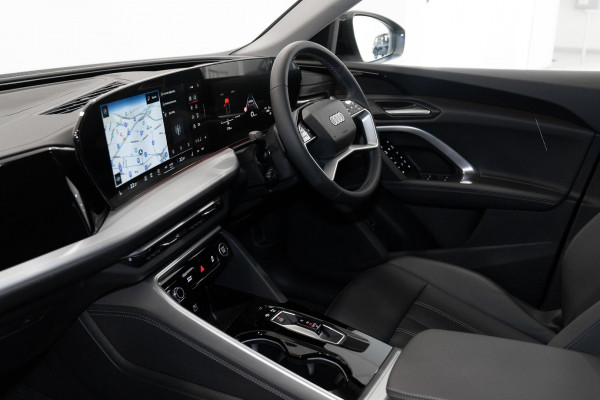 2025 Audi Q5 GU TFSI 150kW SUV image 8