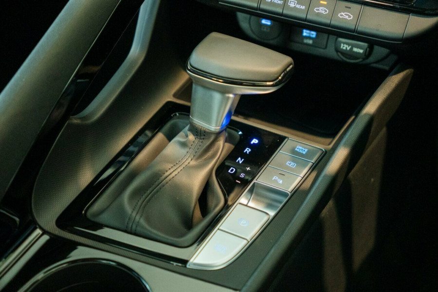 2025 Hyundai i30 CN7.V2 Hybrid Sedan Image 12