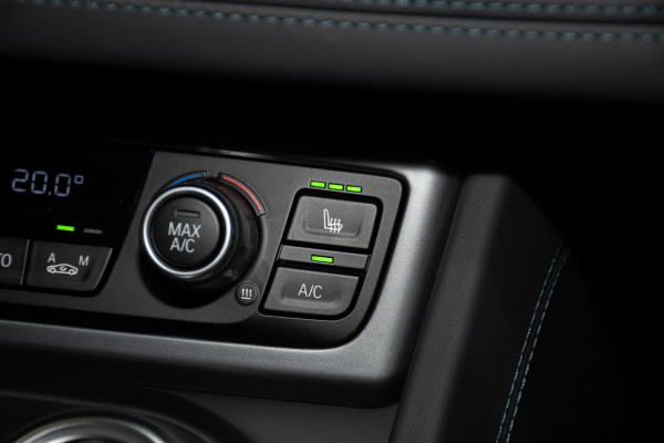 2015 BMW I8 Phev Coupe image 17