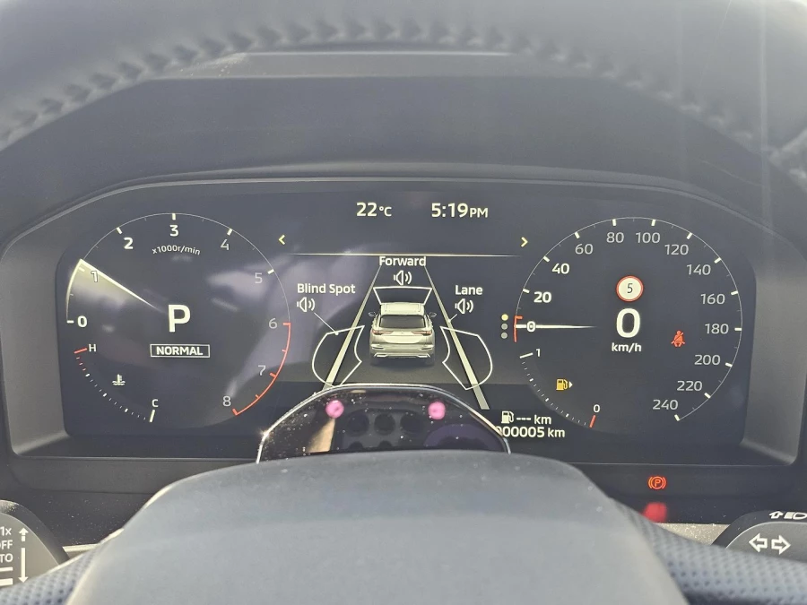 2025 Mitsubishi Outlander ZM Exceed SUV Image 29