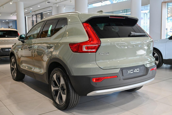 2024 MY25 Volvo XC40 XZ Ultra B4 Bright SUV Image 4