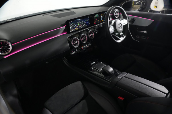 2022 Mercedes-Benz A-Class A180 Hatch image 12