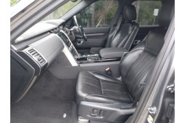 2017 Land Rover Discovery Series 5 HSE SUV
