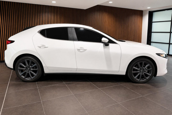 2026 Mazda 3 BP Series G20 Evolve Hatch Image 13
