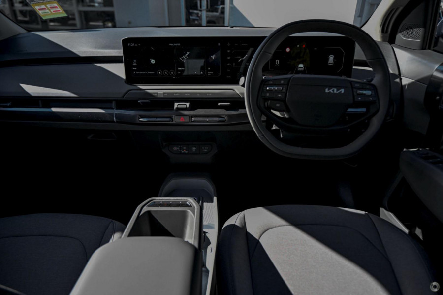 2026 Kia EV3 SV Air Standard Range SUV Image 7