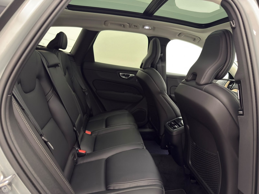 2025 MY26 Volvo XC60 UZ Ultra B5 Dark SUV Image 26
