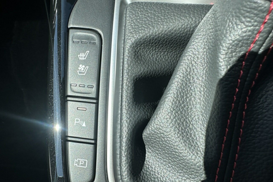 2024 Kia Cerato BD GT Hatch Image 23