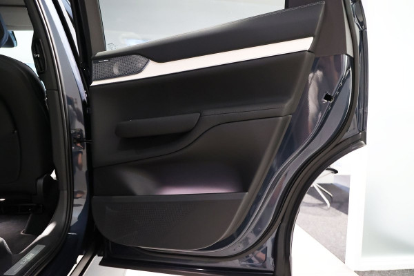 2026 Volvo EX90  Ultra Twin Motor Performance SUV Image 21