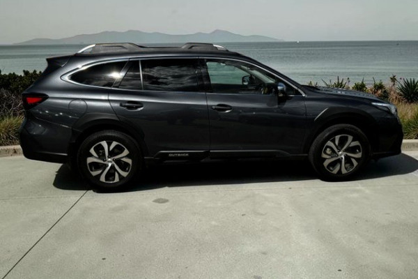 2022 Subaru Outback 6GEN AWD Touring SUV Image 2