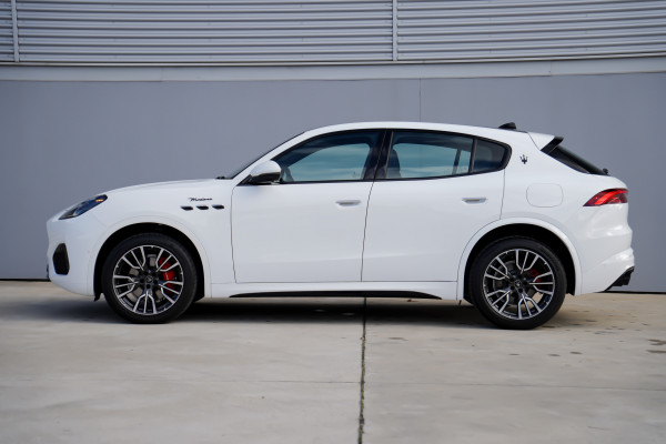 2023 Maserati Grecale M182 Modena SUV Image 3