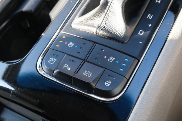 2015 MY16 Kia Carnival YP Platinum People Mover Image 16