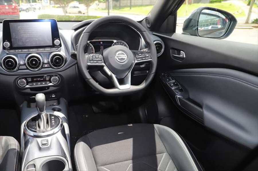 2020 Nissan JUKE F16 ST-L Hatchback Image 12