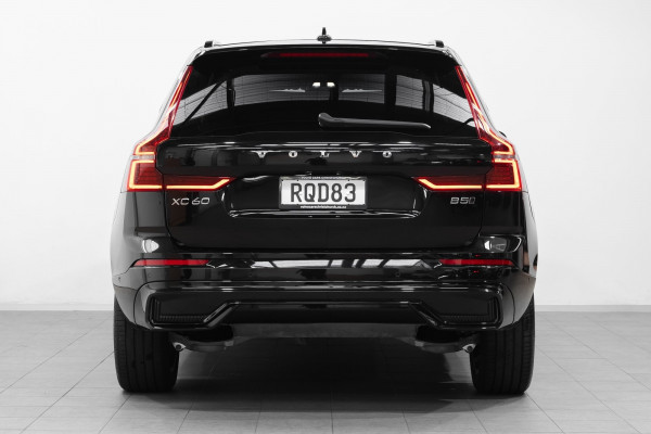 2026 Volvo XC60 UZ B5 Ultra Dark 2L Mild Hybrid AWD SUV Image 7