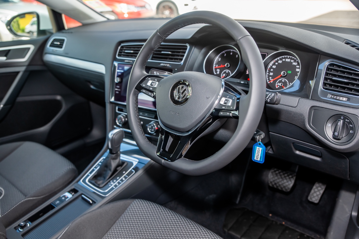 2020 Volkswagen Golf 7.5 110TSI Trendline Wagon Image 6