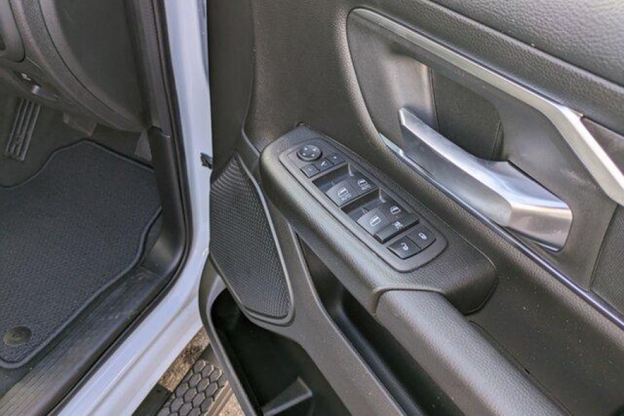 2023 Ram 1500 DT Big Horn Crew Cab Image 9