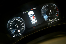 2018 MY19 Volvo XC40 T4 Momentum Suv