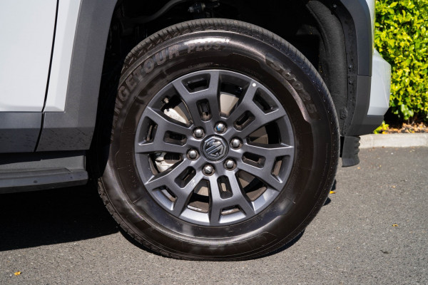 2025 MG U9 Vibe 2.5T AT Ute Image 8