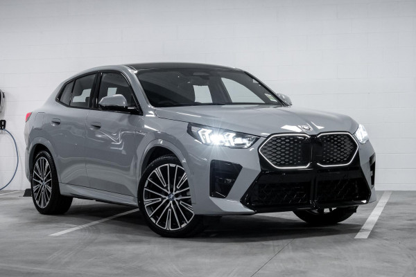 BMW iX2 eDrive20 M Sport U10