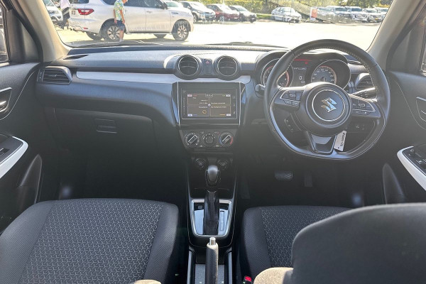 2023 Suzuki Swift AZ Series II GL Hatch Image 6